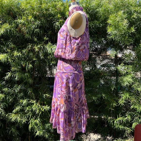 A.L.C. Dress, size 4, purple with tan, darker purple and cream leaf pattern - Picture 4 of 10